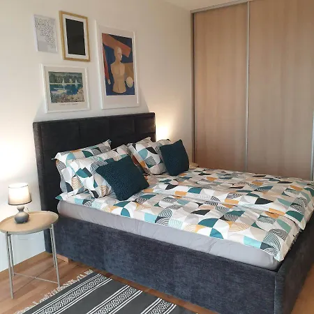 Apartman Stunning View Near Ferry To Smiltyne