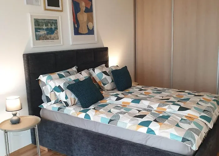 Apartman Stunning View Near Ferry To Smiltyne