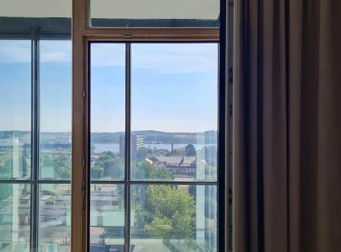 Stunning View Near Ferry To Smiltyne Διαμέρισμα *